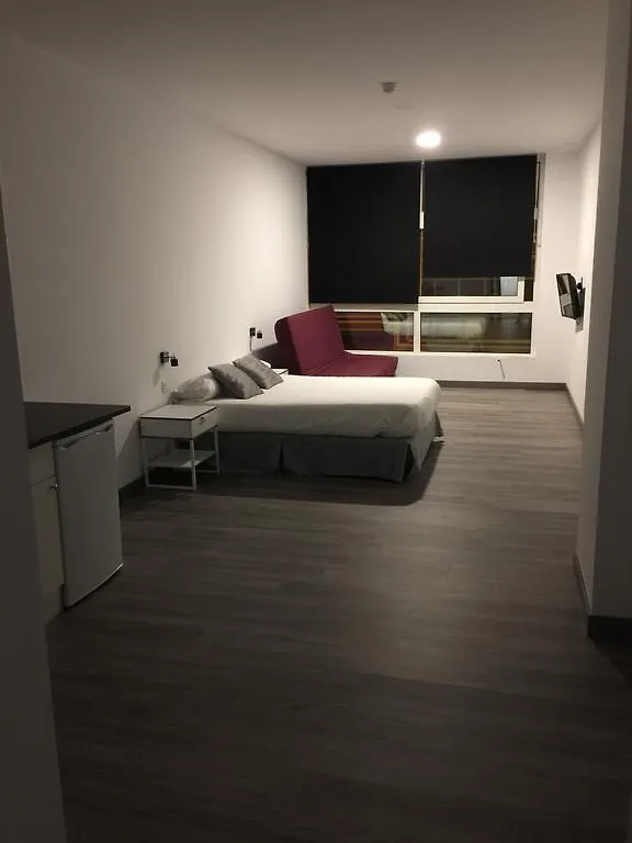 Room And Kitchen Bilbao 0*,  España